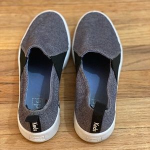Grey keds